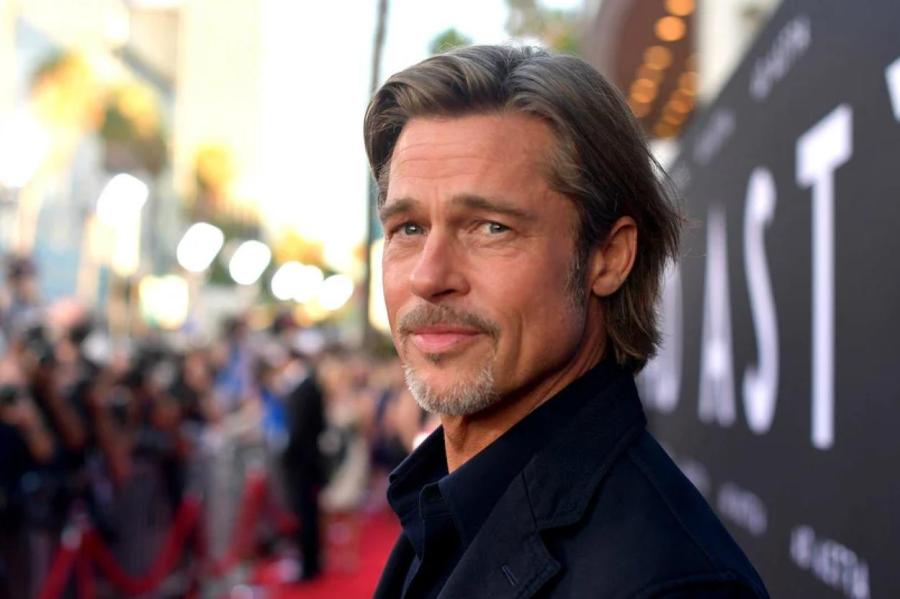 Брэд Питт тайно продает свое огромное имение в Лос-Анджелесе