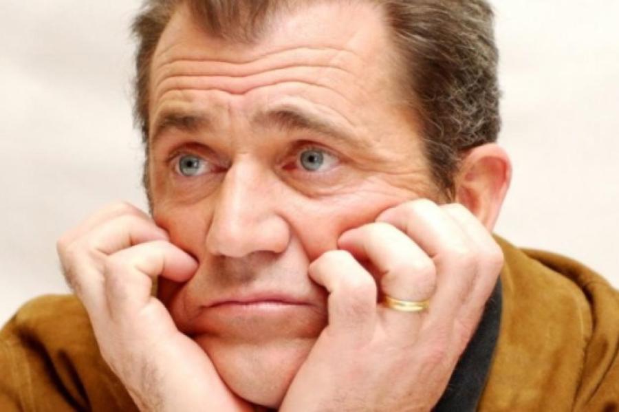 Мел Гибсон совершил редкий выход в свет с молодой возлюбленной