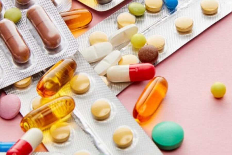 Утром или вечером? Когда эффективнее всего пить витамины