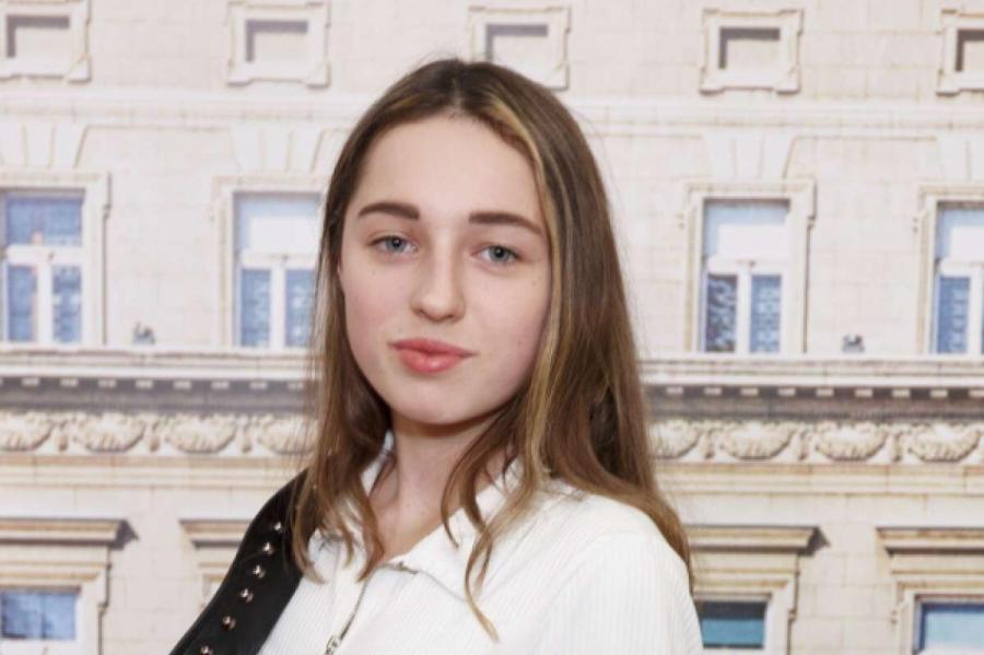 Ариадна Волочкова в 19 лет мечтает о венчании