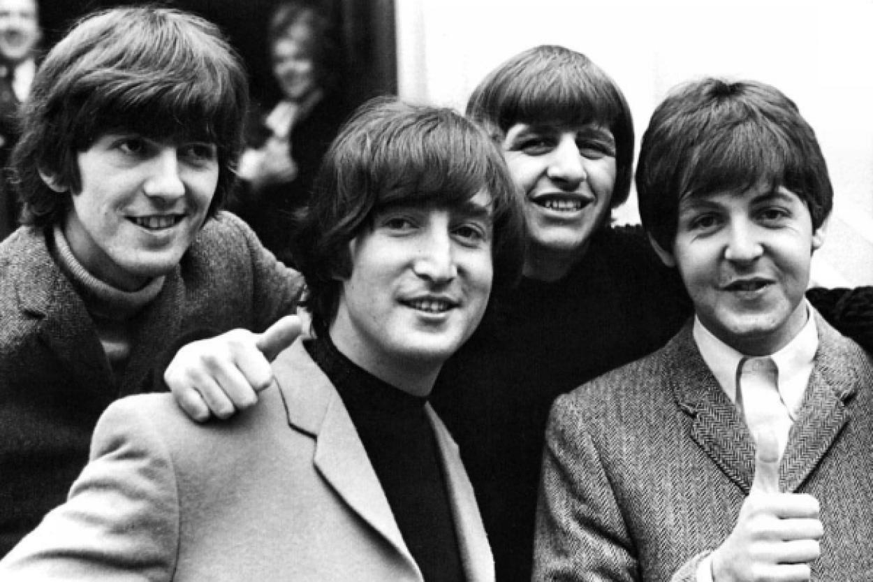 «Это действительно невероятно»: воскресшая с помощью ИИ песня The Beatles была удостоена «Грэмми»