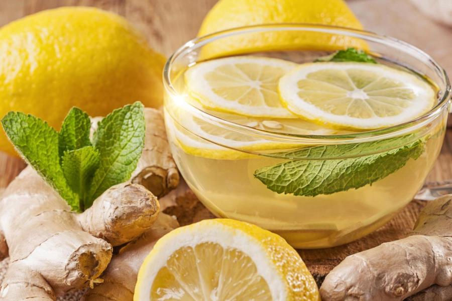 Вкусная терапия: топ−3 напитков с мёдом для похудения