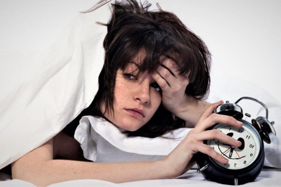 Ключ к контролю веса: как недосып влияет на аппетит и обмен веществ