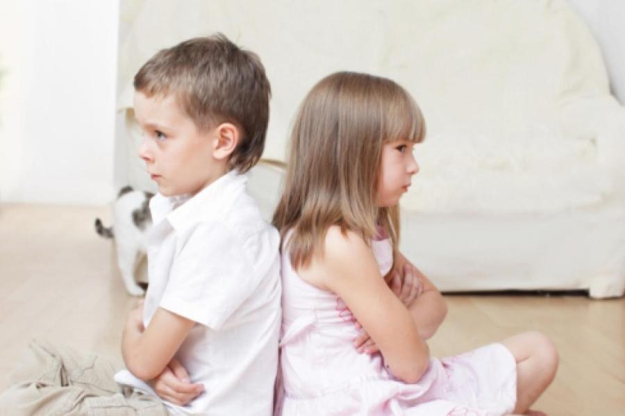 Без ревности и драк: как в одной семье воспитать детей дружными