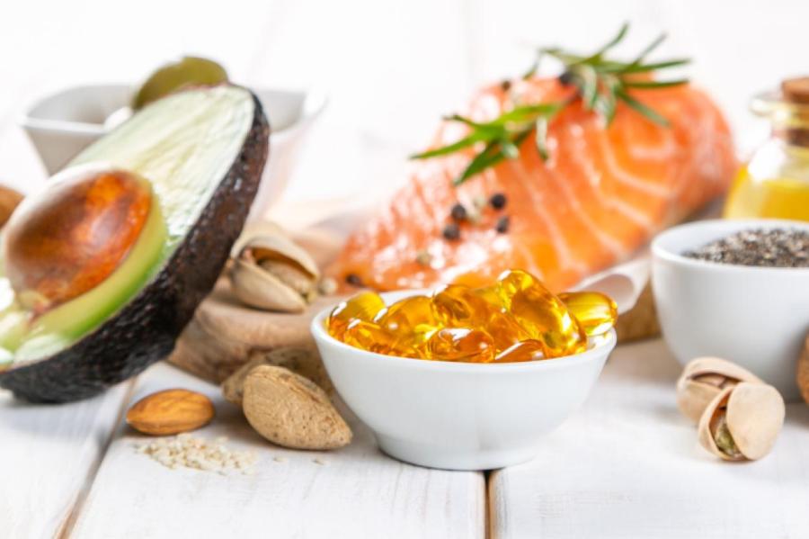 Рыбий жир и омега-3: в чём разница и что выбрать — мнение гастроэнтеролога