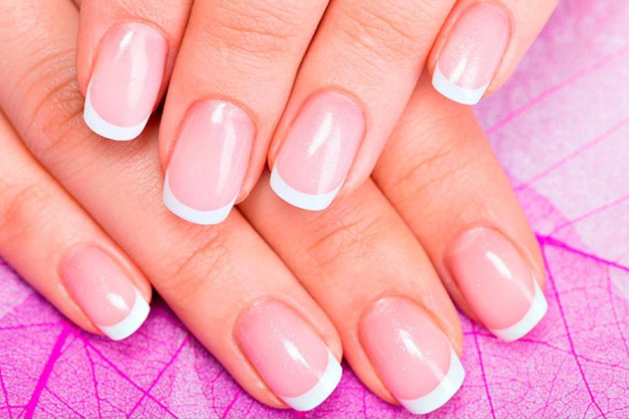 История французского маникюра: американские корни культового стиля