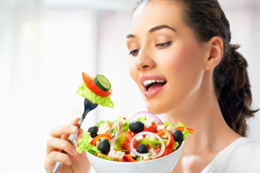 Что бы такого съесть? Правильное питание от «женских» болезней