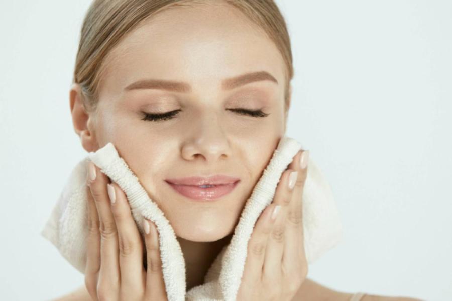 Компрессы для лица: какие бывают, чем отличаются и как делать