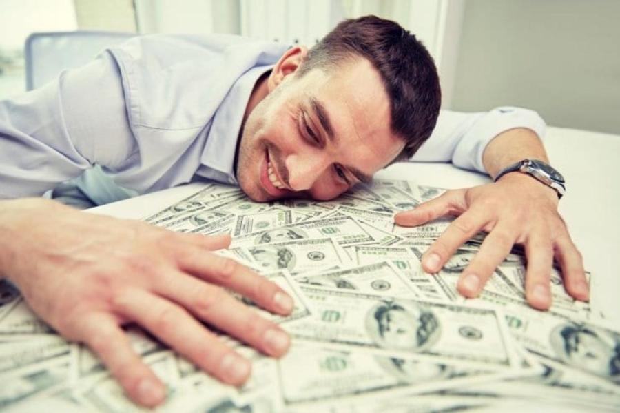 Жадность как она есть: 7 признаков, по которым можно вычислить скупого мужчину