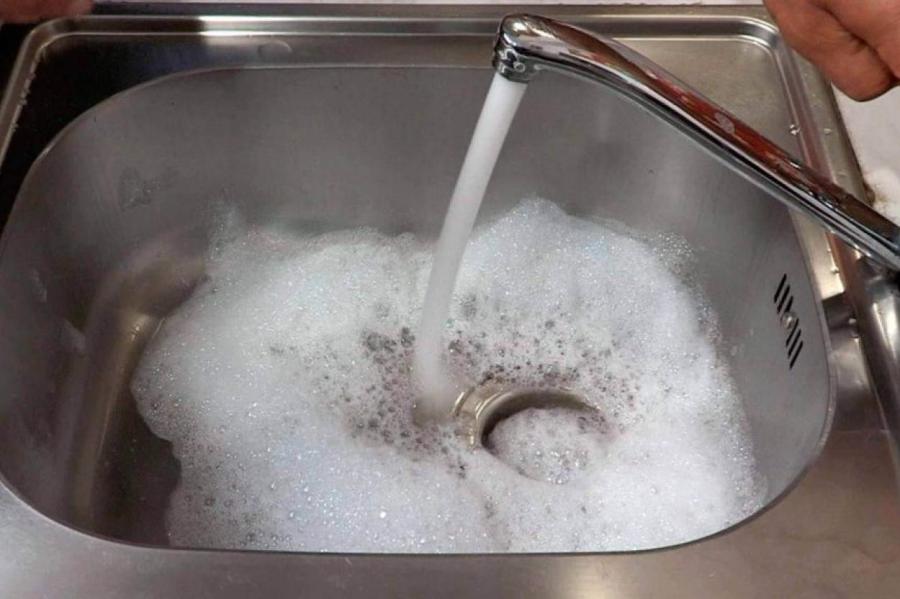 Как быстро очистить трубы с помощью подручных средств: простой и действенный совет