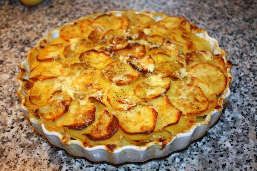 Картофельный пирог по-французски
