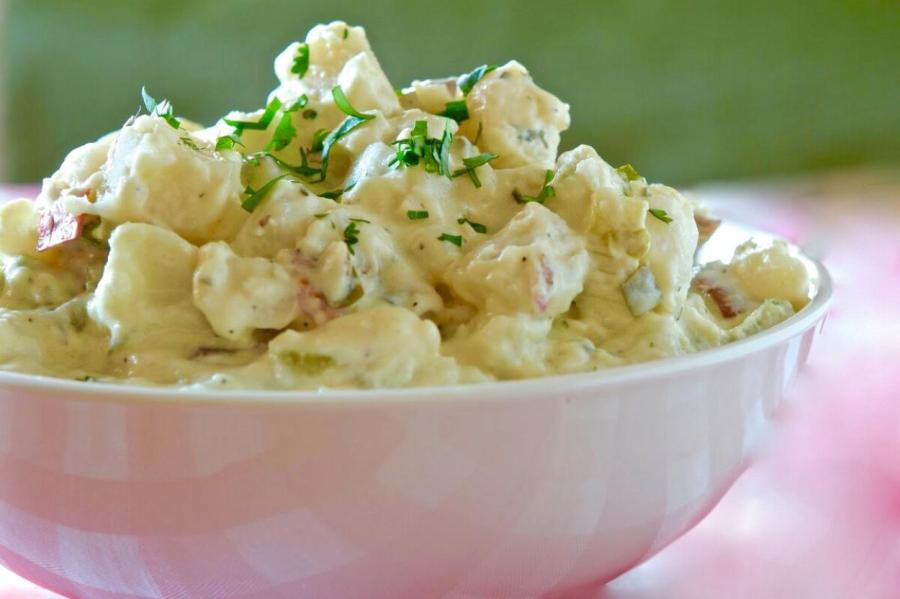 Традиционный немецкий картофельный салат: простой и сытный рецепт