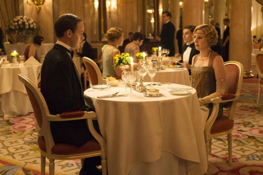 Безупречные манеры: 10 правил этикета, которые стоит знать каждой девушке