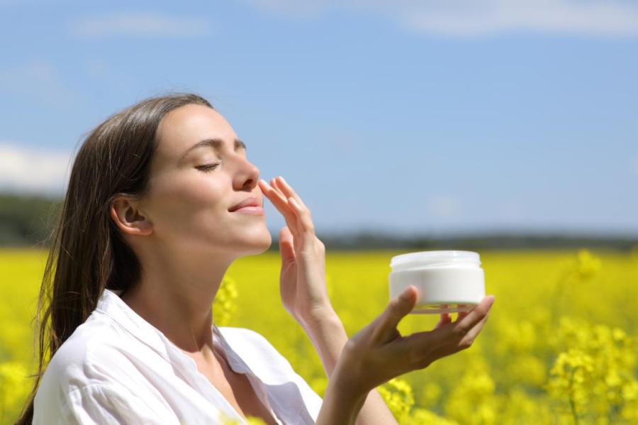 Летний уход за кожей лица: бьюти-ритуалы с учетом сезонных особенностей