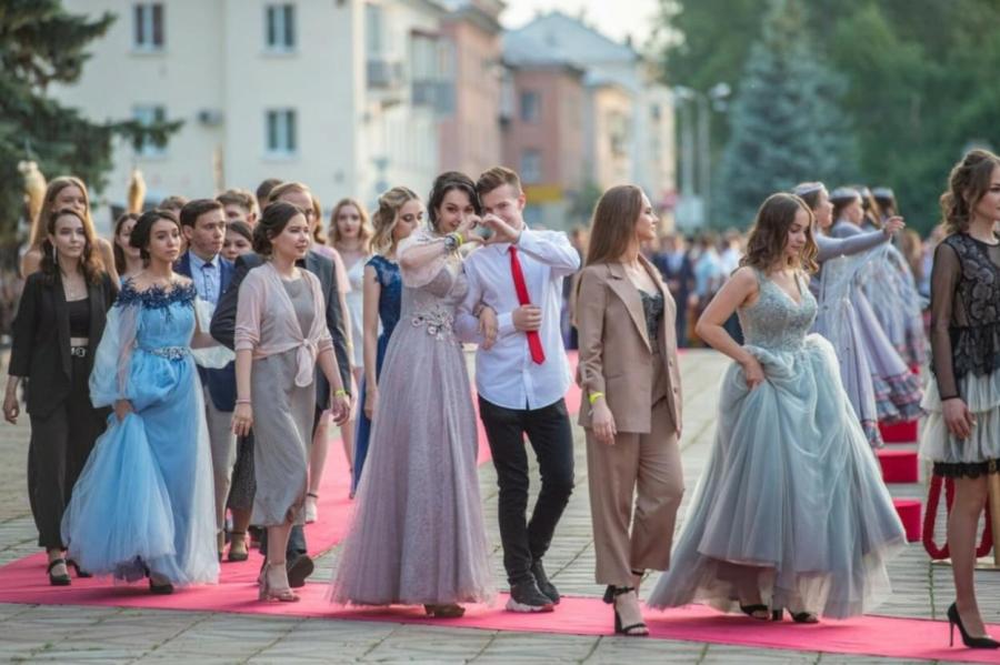 Выпускной-2025: бохо или вестерн — какой стиль выбрать?