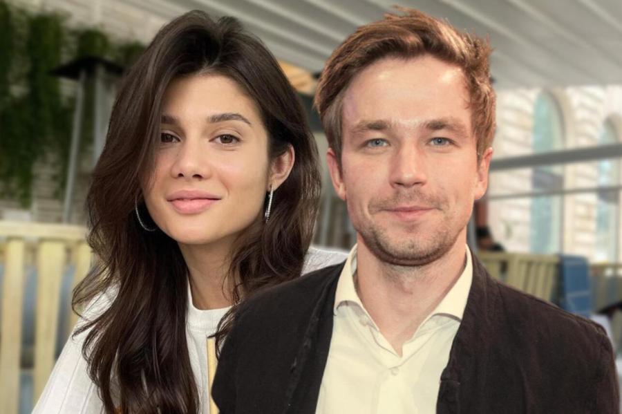 Жена актёра Александра Петрова показала кадры с крещения сына