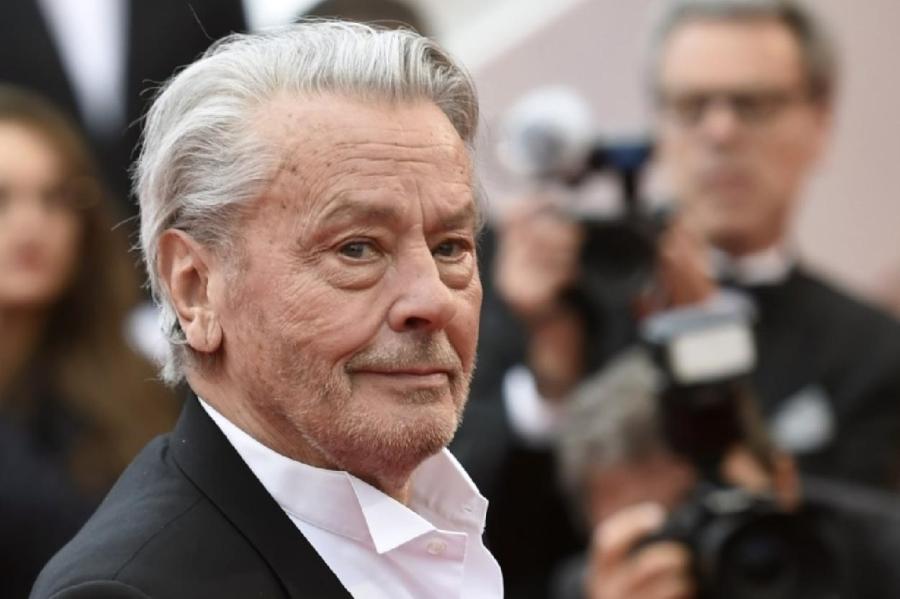 Одеколон не пил, но вел себя как монстр: почему Ален Делон бил своих женщин