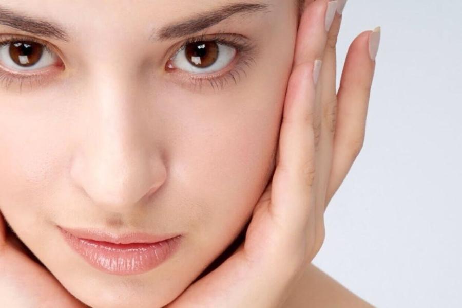 Косметолог или дерматолог? К кому нужно обращаться при проблемах с кожей