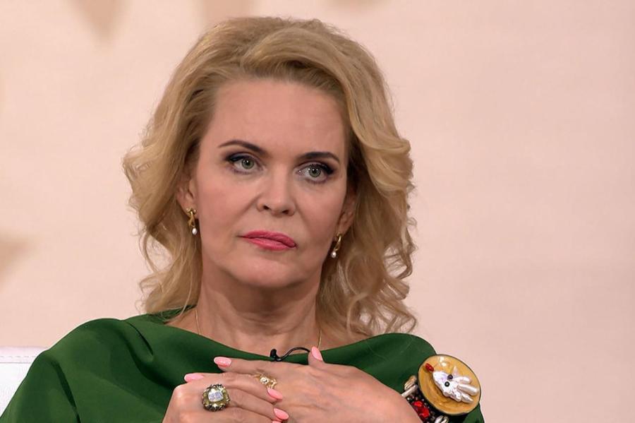 Актриса Алена Яковлева играет в театре, превозмогая боль