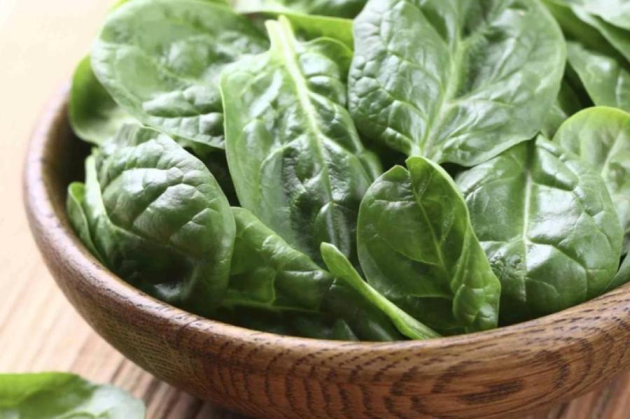 Шпинат на тарелке: как полюбить то, что полезно