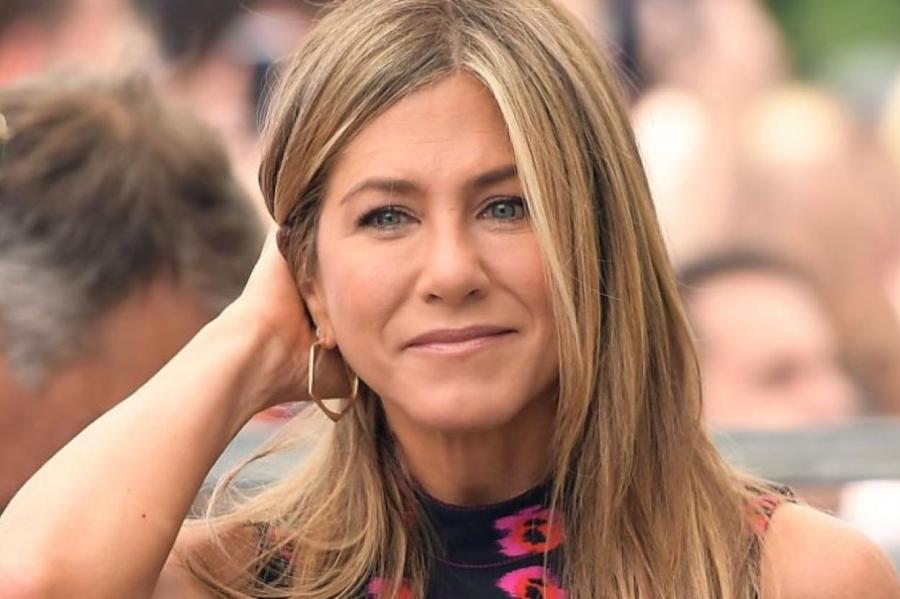 Личная жизнь бурлит: Дженнифер Энистон встречается с гипнотерапевтом Джимом Кертисом