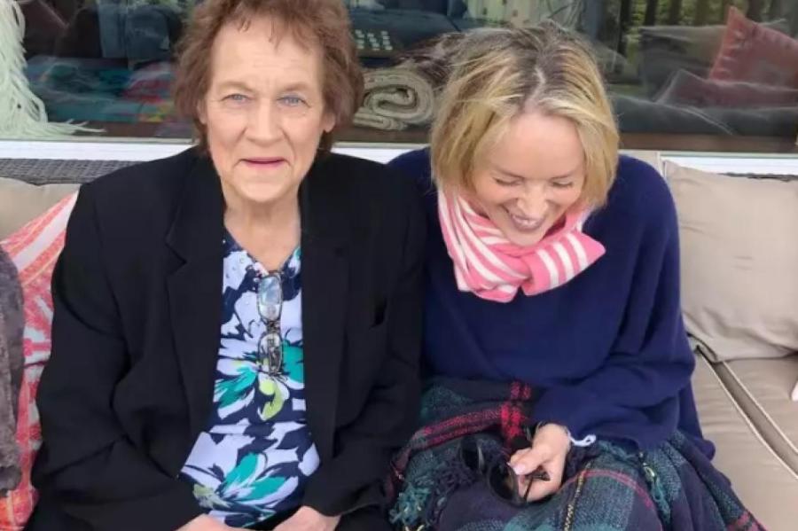 67-летняя Шэрон Стоун вспомнила мать, с которой у нее были непростые отношения