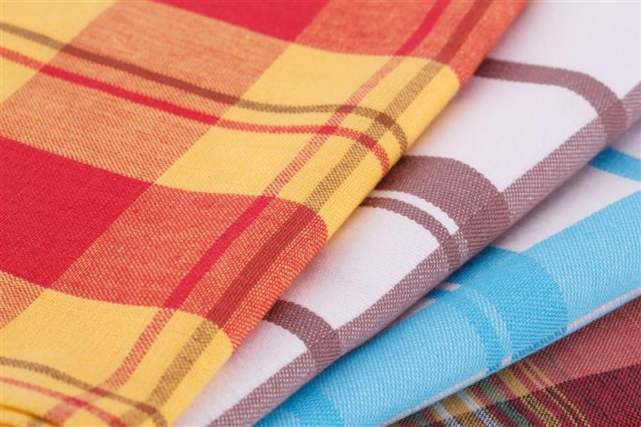 Можно ли стирать кухонные полотенца вместе с одеждой?