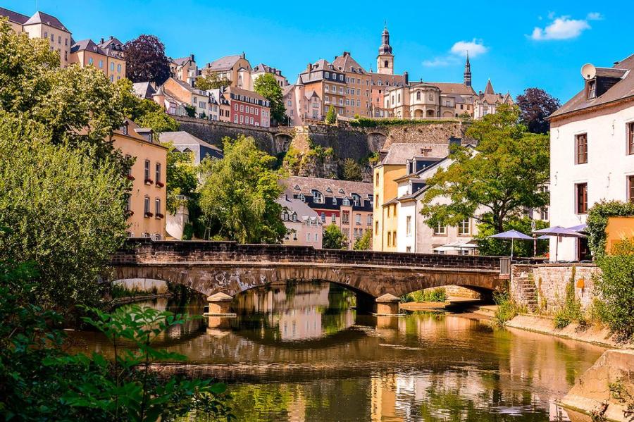 Самая богатая страна в мире: ее жители зарабатывают по 6000 евро в месяц