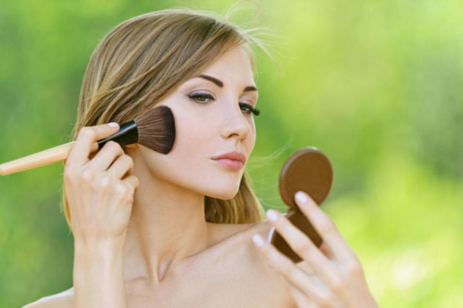 Пудра для лица: как выбрать лучшую на лето?