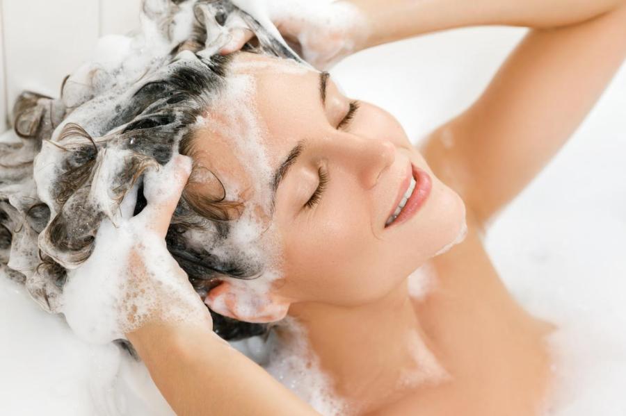 Добавьте одну таблетку в шампунь — и волосы будут чистыми до 5 дней даже в жару