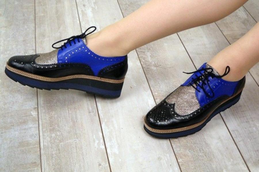 На смену балеткам: что такое дерби и почему их уже носят самые стильные женщины