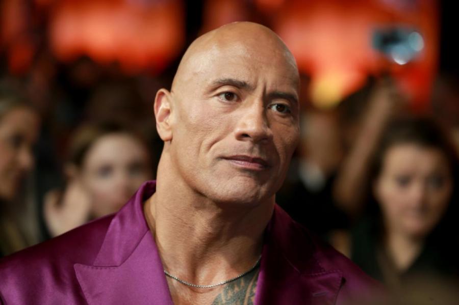 Дуэйн «Скала» Джонсон расплакался на премьере своего фильма «Крушащая машина»