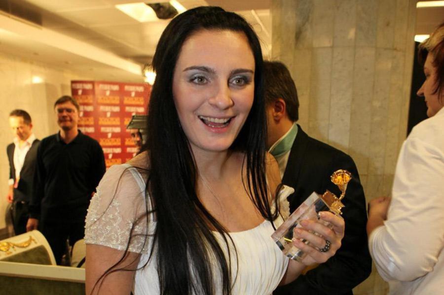 Елена Ваенга ликвидировала бизнес и пустилась в гастрольный чёс