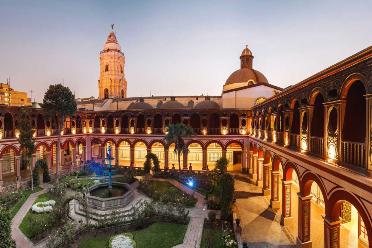 Перуанская столица Лима пополнилась жемчужиной - отреставрирован старинный монастырь