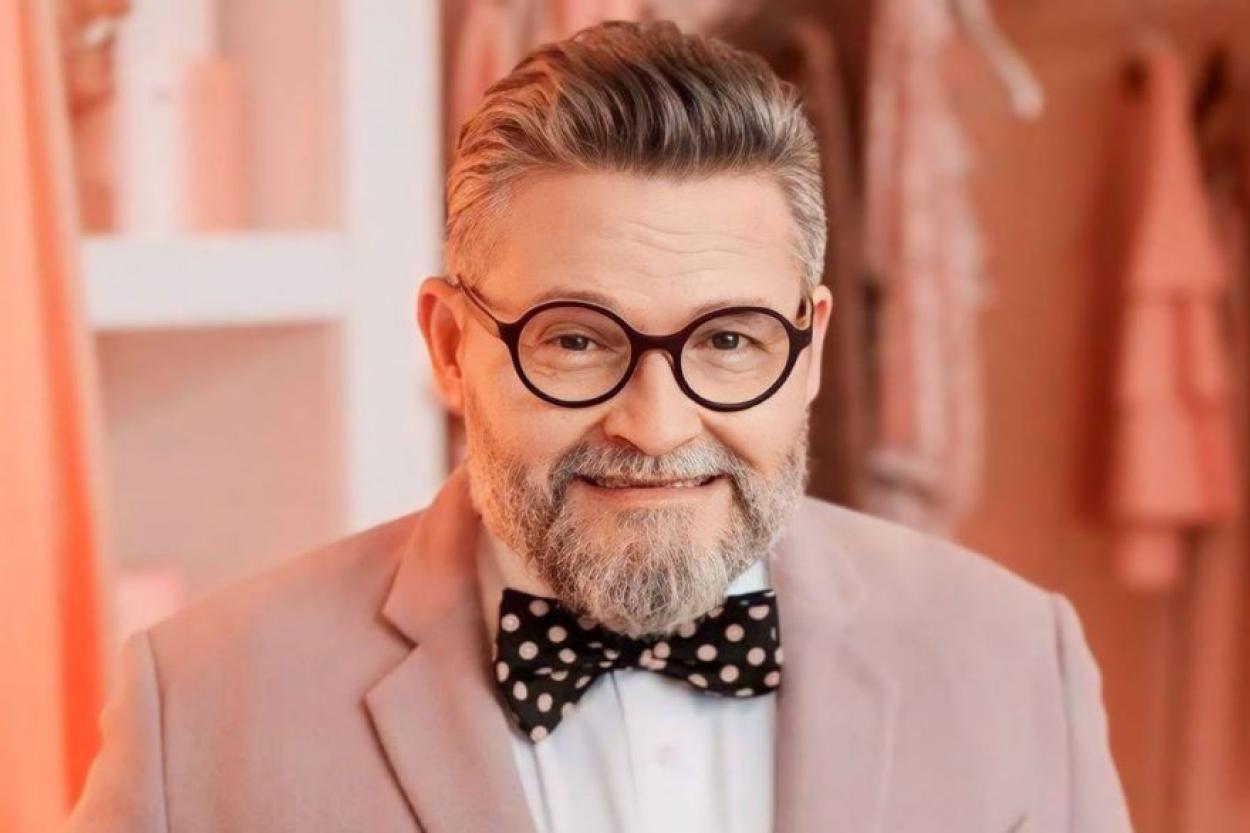 Историк моды Александр Васильев отказался от 150 000 евро за возвращение в РФ