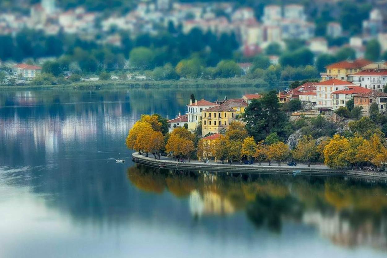 Листья шуршат, фонтаны поют: лучшие места Европы для золотой осени