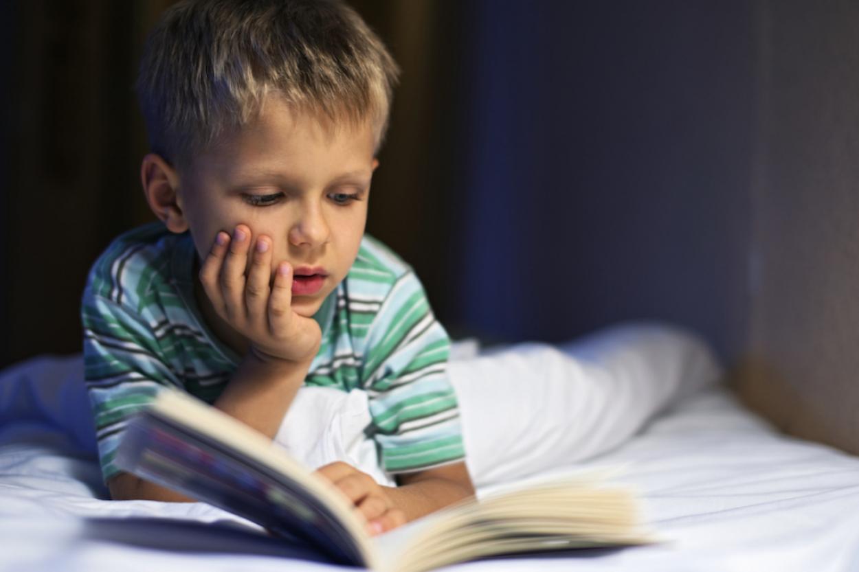 Как привить ребенку любовь к чтению: 5 хитростей для родителей