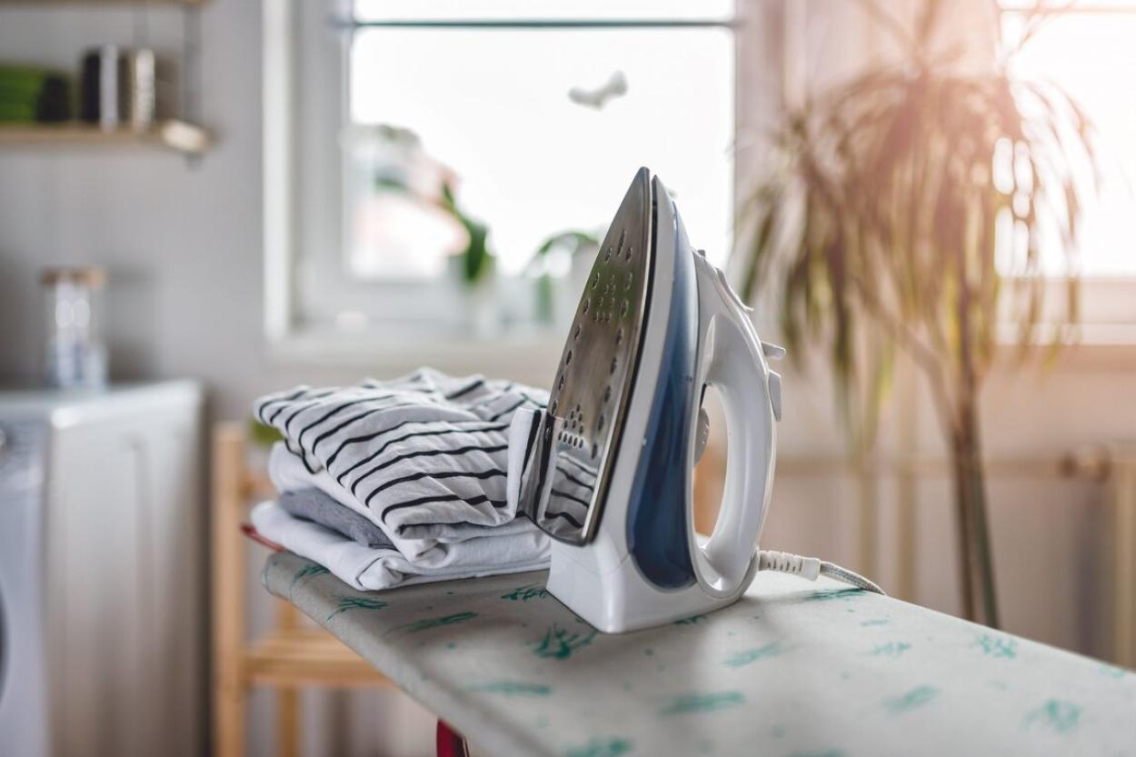 «Не люблю гладить»: что такое жидкий утюг и как им пользоваться