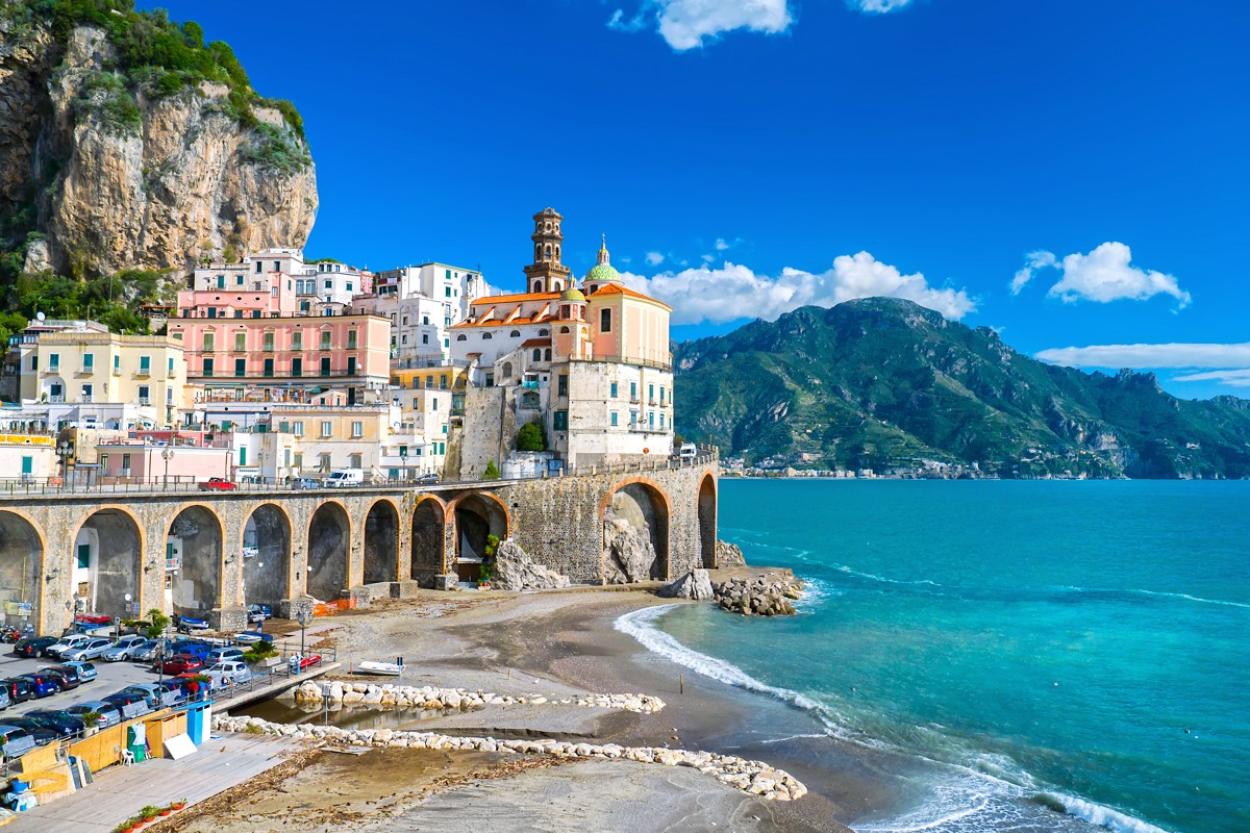 Очаровательный итальянский городок признан самым трендовым туристическим направлением 2026 года