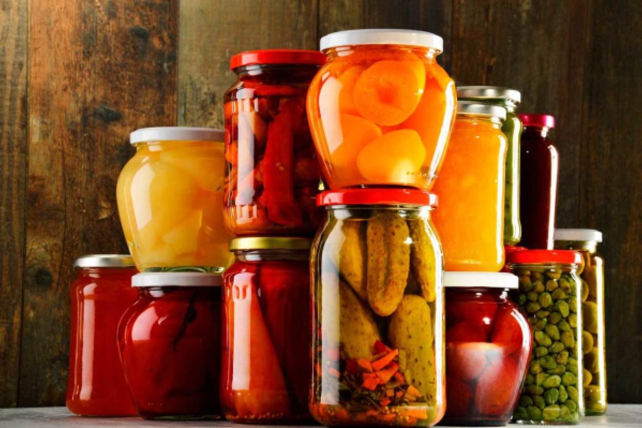 Как легко открыть банку без открывашки: три простых способа