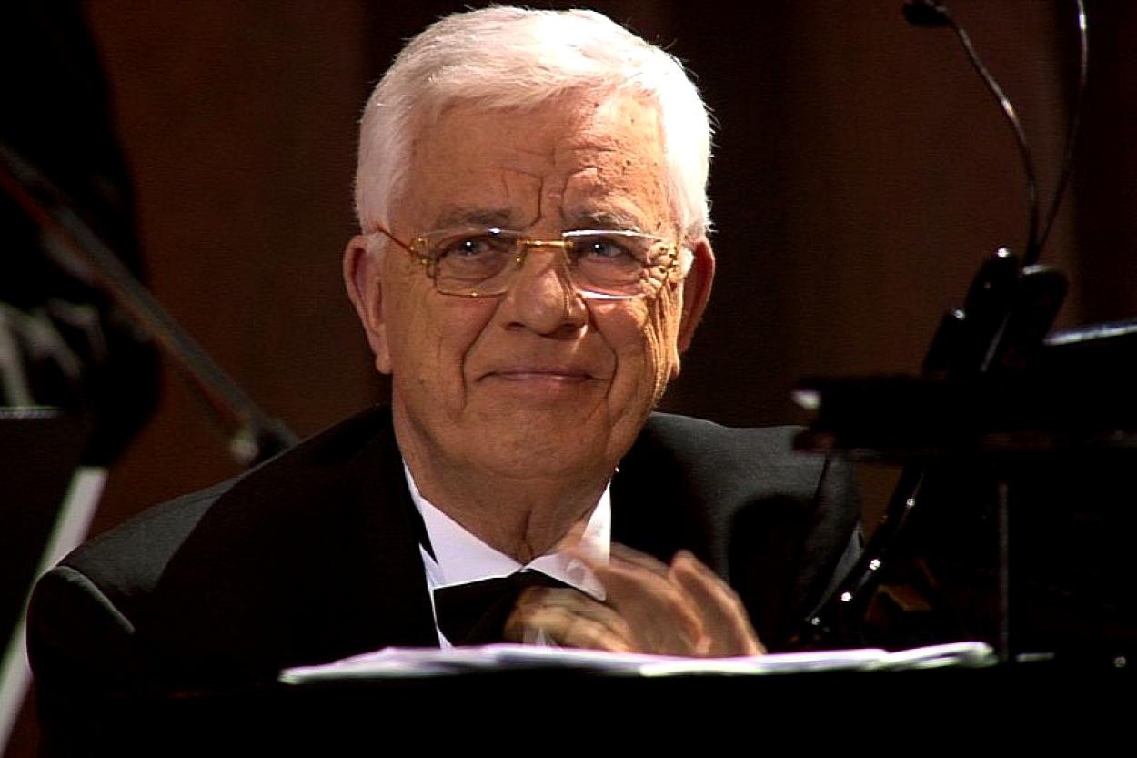 Раймонд Паулс шутит о полученной высокой награде с присущей ему иронией