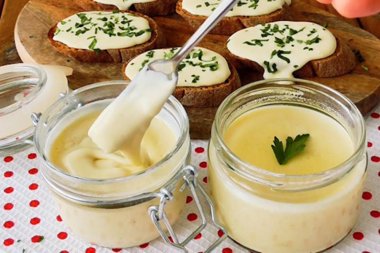Рецепт домашнего плавленого сыра: больше не придется покупать