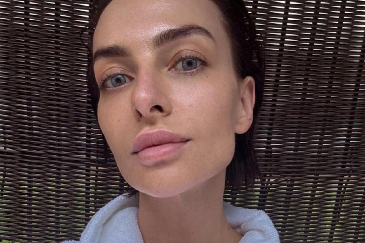 «Пора поесть!» - призывают исхудавшую 40-летнюю артистку Катю Варнаву