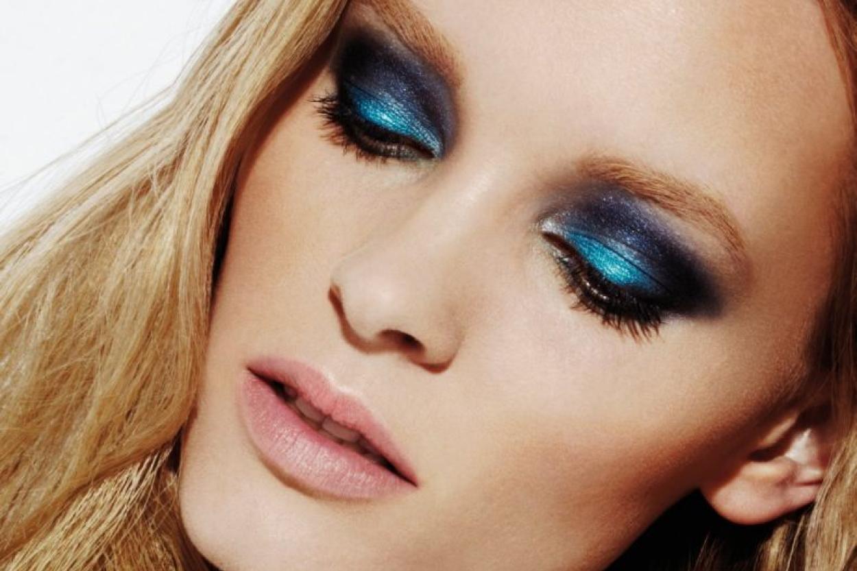 Трендовый макияж с голубыми тенями: как обыграть, чтобы выглядеть стильно?