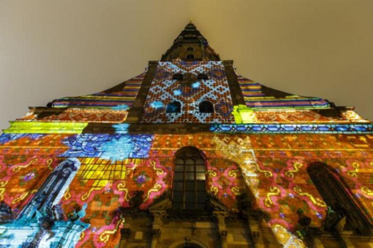 На Staro Rīga покажут более 40 световых объектов