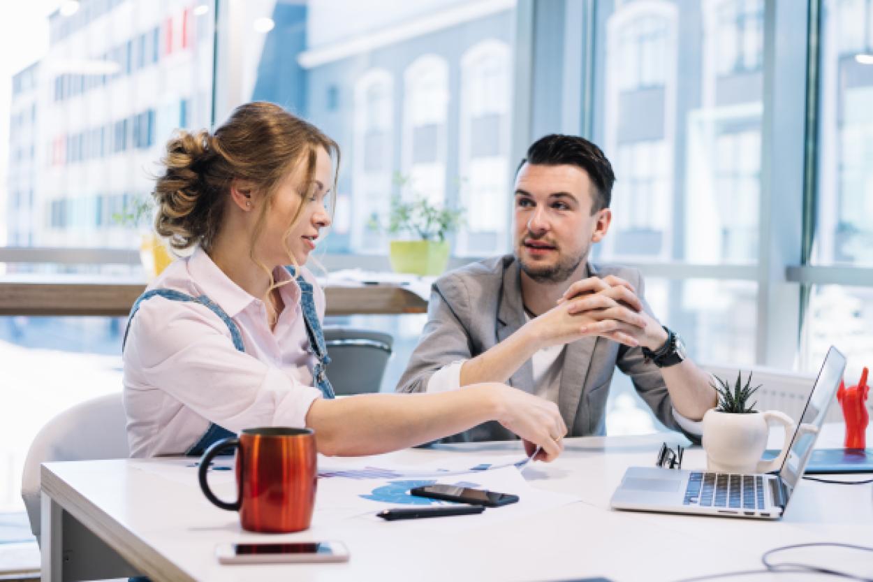 Никогда не говорите этого на работе: три выражения, которые разрушают ваш авторитет