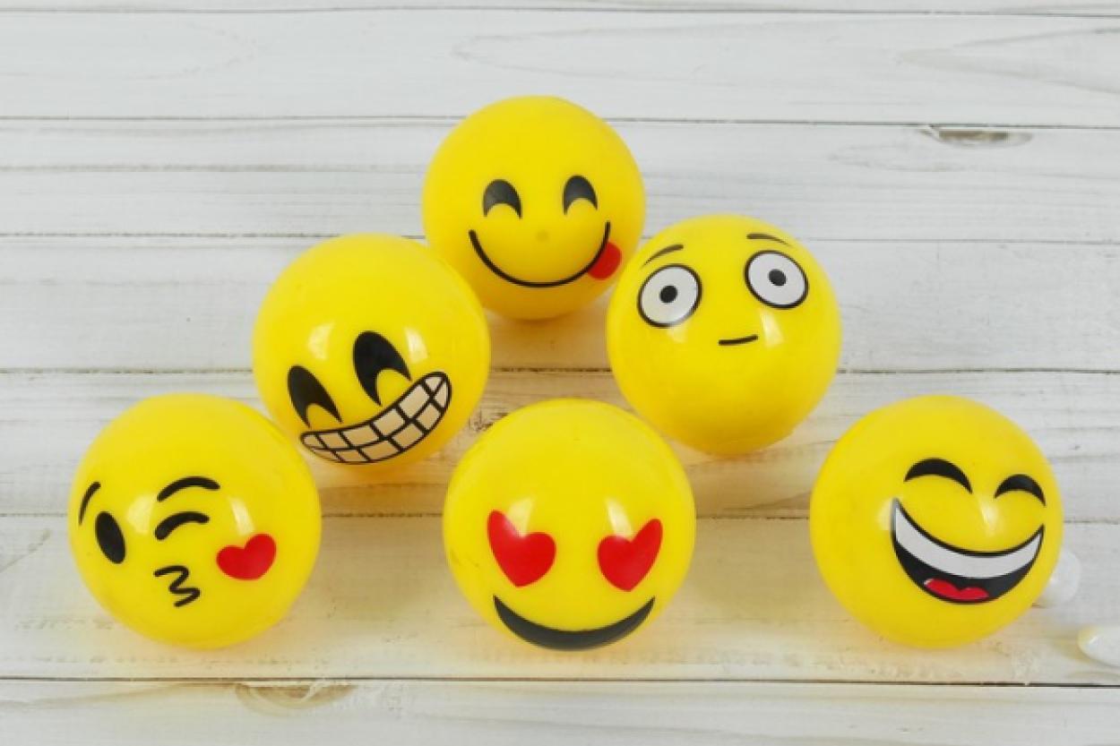 Как поднять настроение по знаку зодиака: советы для каждого