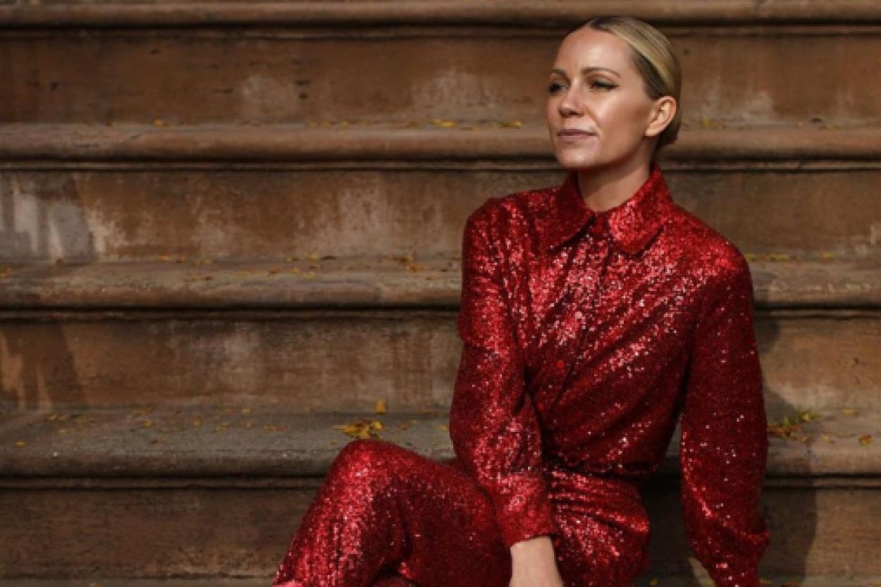 Шик и блеск: как стильно носить пайетки в повседневной жизни