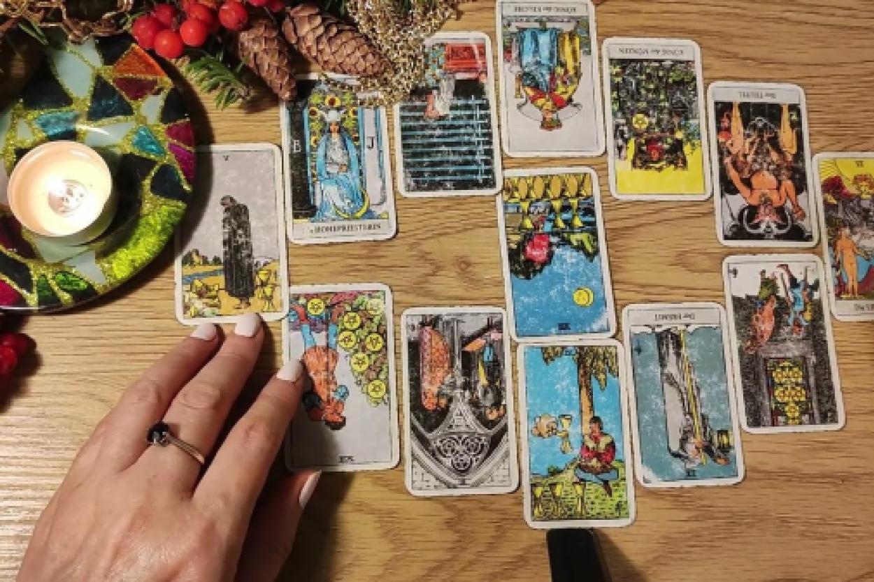 Заглянем в декабрь: Таро-прогноз для каждого знака зодиака