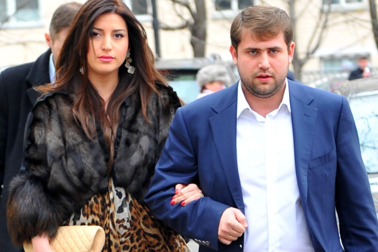 Сара снова в беде! Узнайте о непростых отношениях певицы Жасмин с мужем